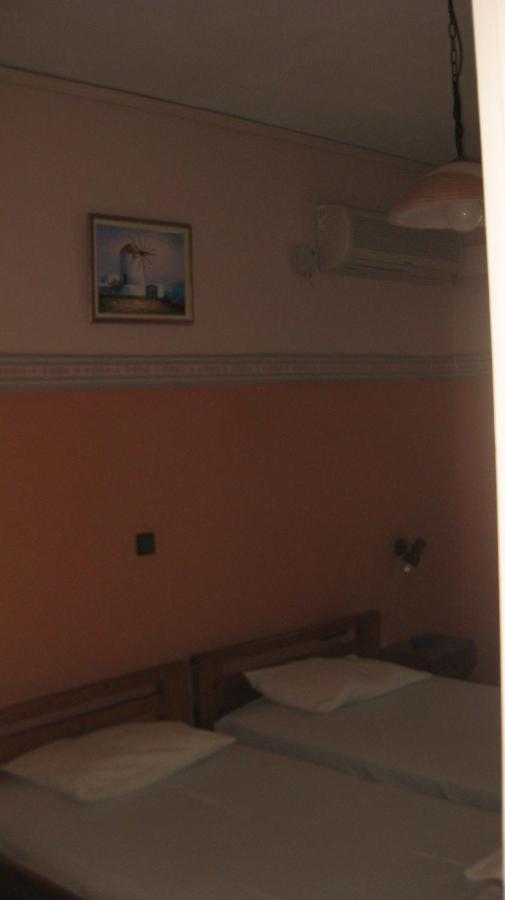 Theodora Aparthotel Makrýgialos Buitenkant foto