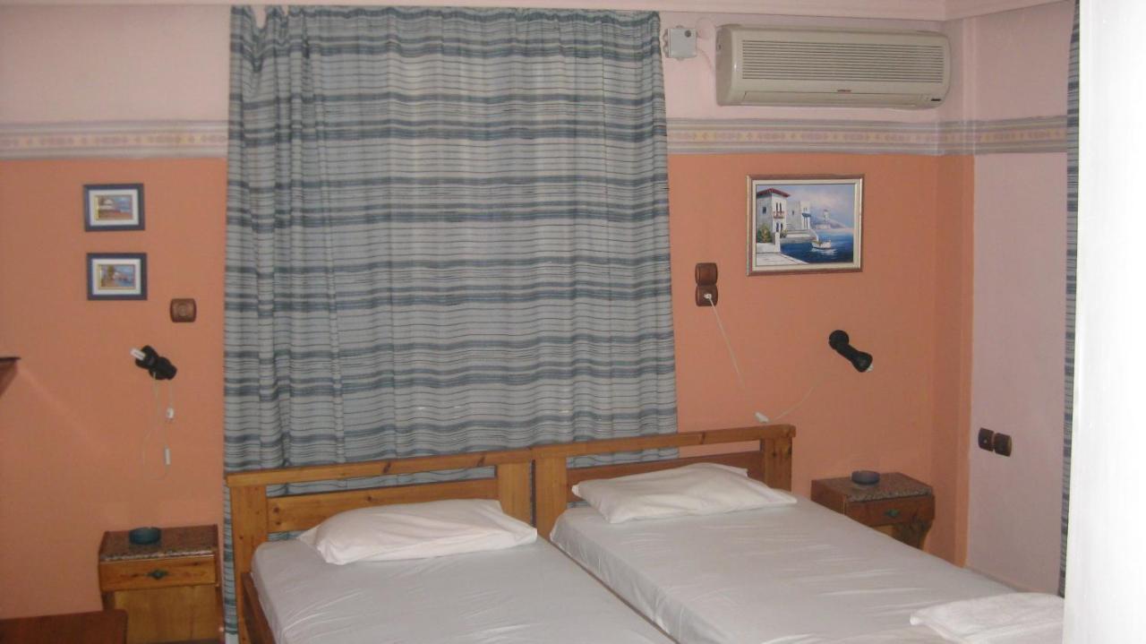 Theodora Aparthotel Makrýgialos Buitenkant foto